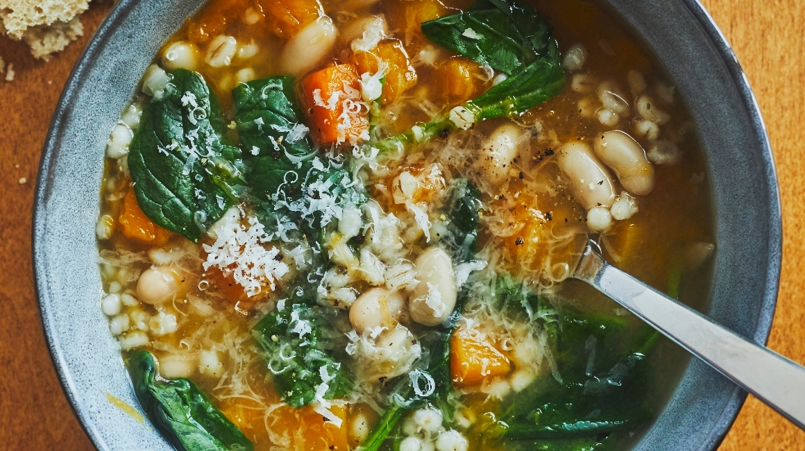 Squash, Spinach & White Bean Soup by Geneviève O’Gleman