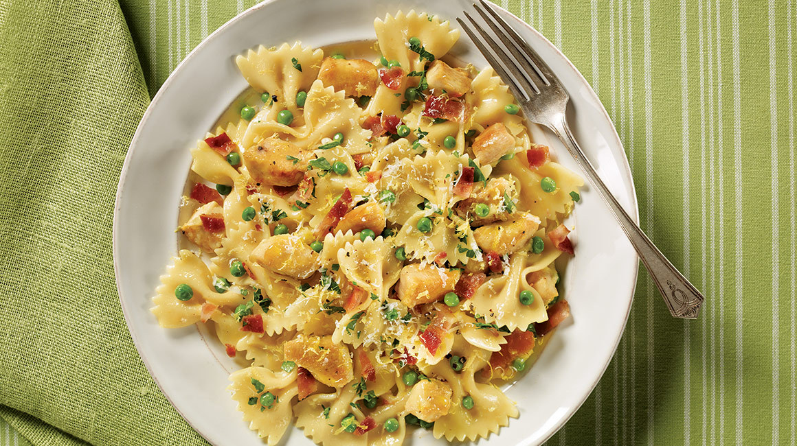 Pâtes au poulet et aux petits pois